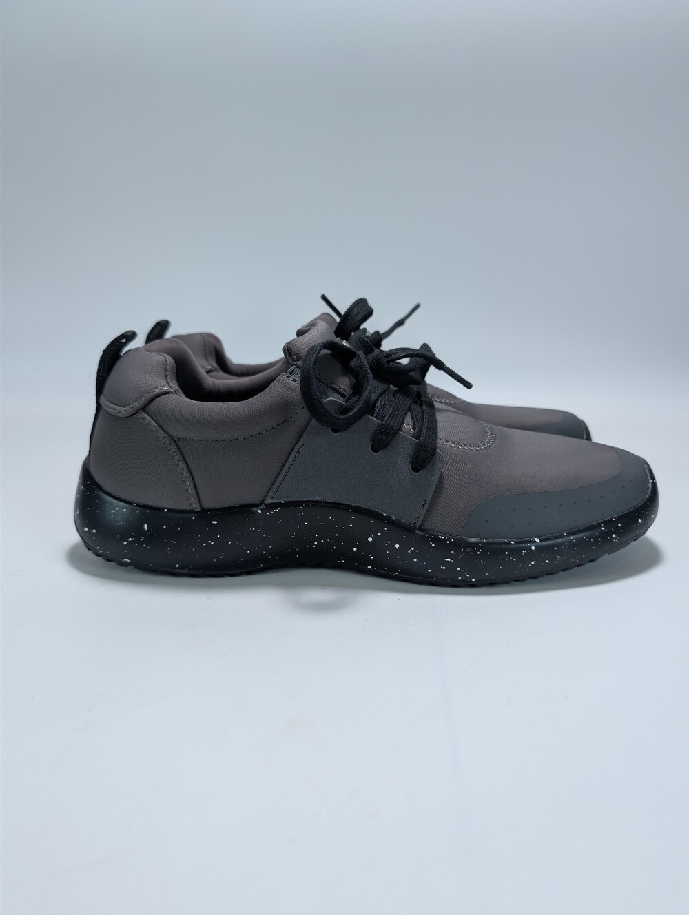 Men's Gray Low-Profile Lace-Up Sneakers with Speckled Black Sole